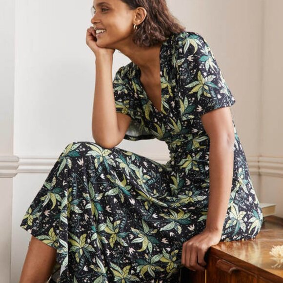 Boden Dresses & Skirts - Boden Jersey Midi Tea Dress Oriental Cascade 6P